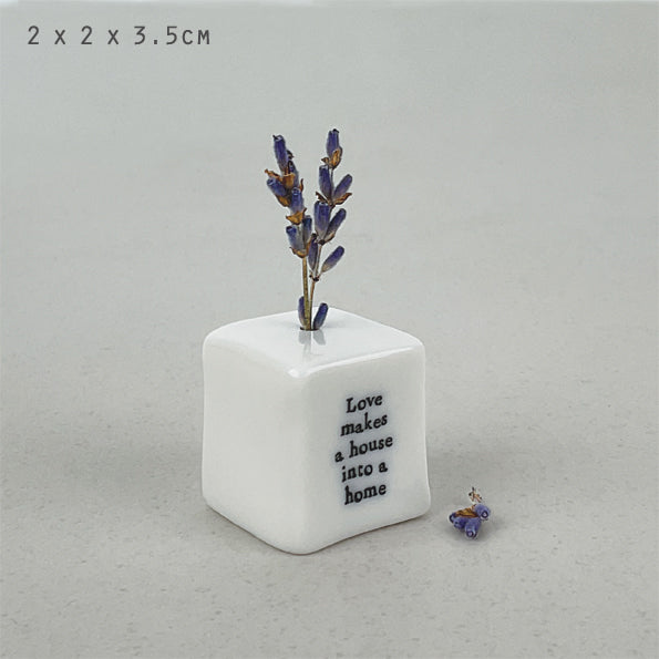 Cube Holder - Love Makes A House