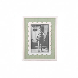 Scalloped Photo Frame - Green
