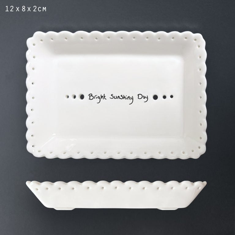 Porcelain Scallop Soap Dish - Bright Sunshiny Day