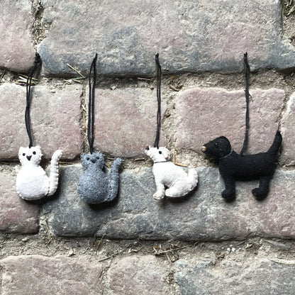 Felt Hanging Labrador