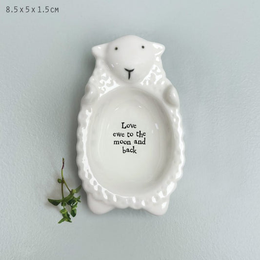 Flat dish-Sheep/Love ewe to the moon