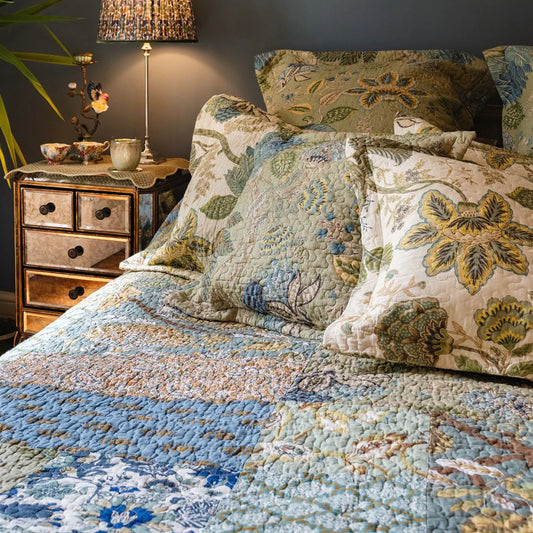 Constance Green/Blue - Patchwork Bedspread - One Size