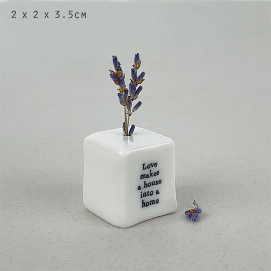 Cube Holder - Love Makes A House