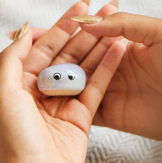 Positivity Pebble Lilac Hug