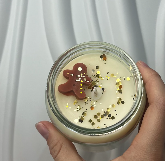 Warm Gingerbread Candle