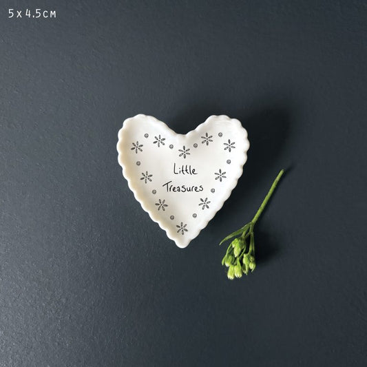 Porcelain Small Scallop Heart Dish - Little Treasures