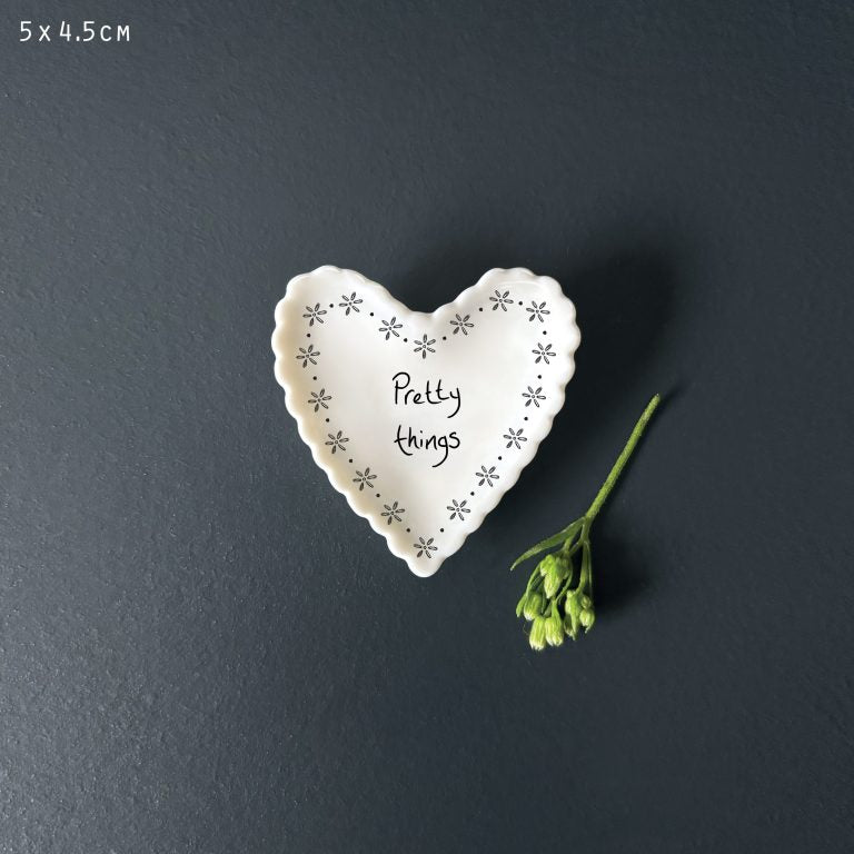 Porcelain Small Scallop Heart Dish - Pretty Things